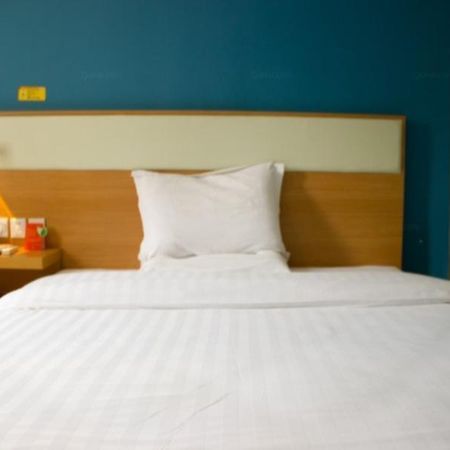 7 Days Inn Guangzhou Jiangtai Rd Metro Bagian luar foto
